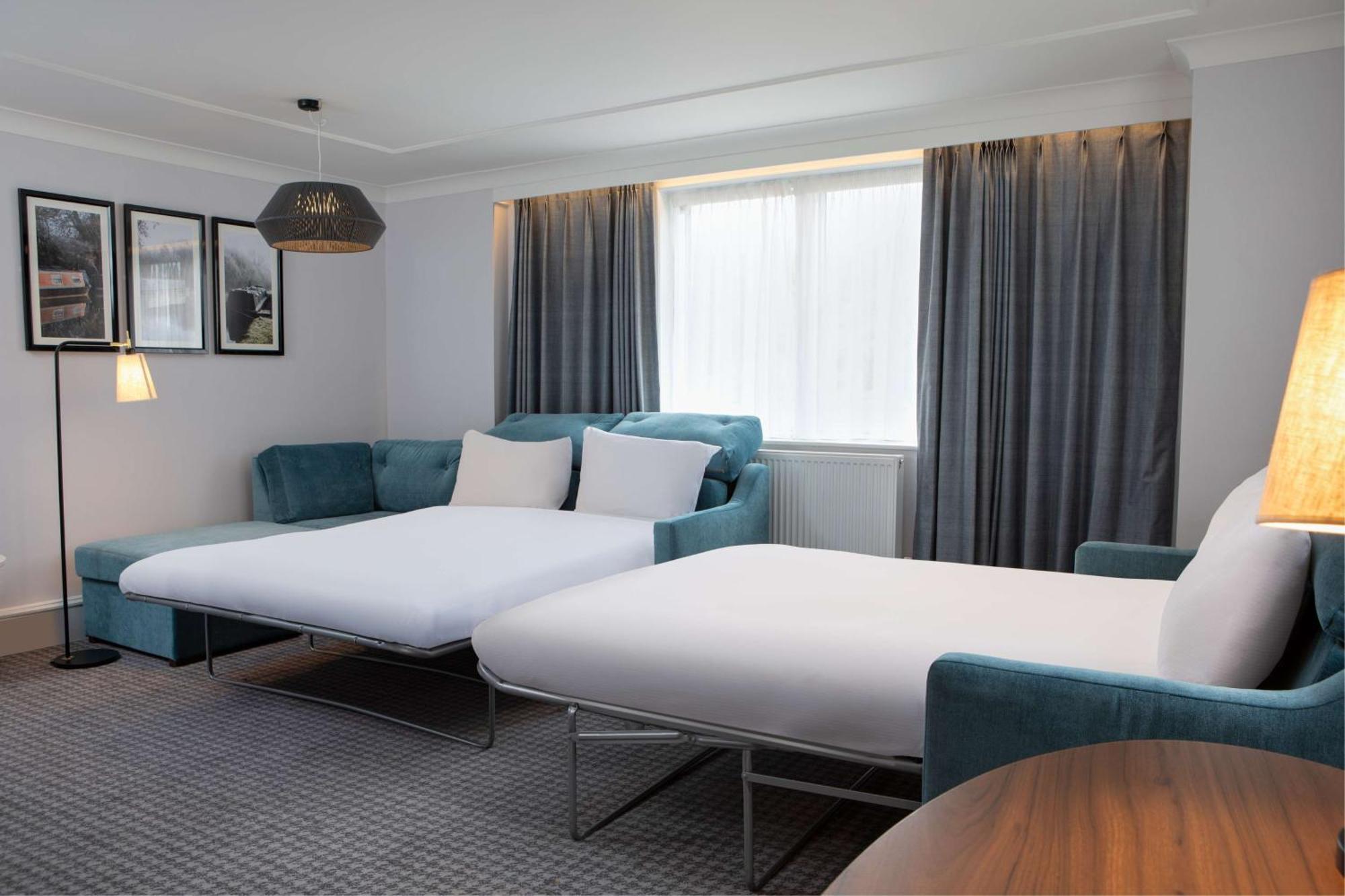 Отель Doubletree By Hilton Stoke-On-Trent, United Kingdom Экстерьер фото