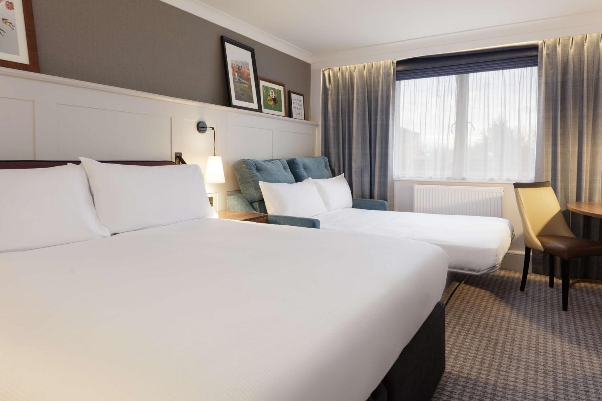 Отель Doubletree By Hilton Stoke-On-Trent, United Kingdom Экстерьер фото